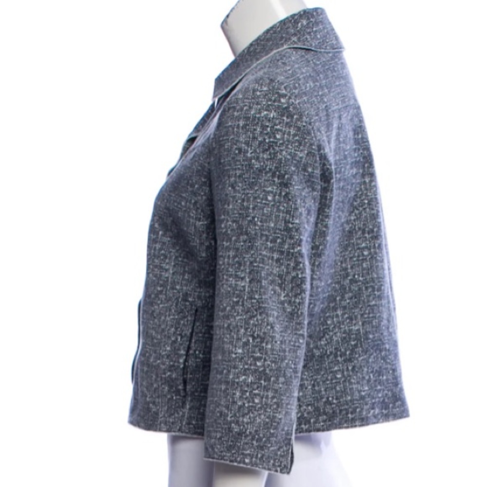 Women's Gray Textured Button-Front Jacket - Picture 2 of 16